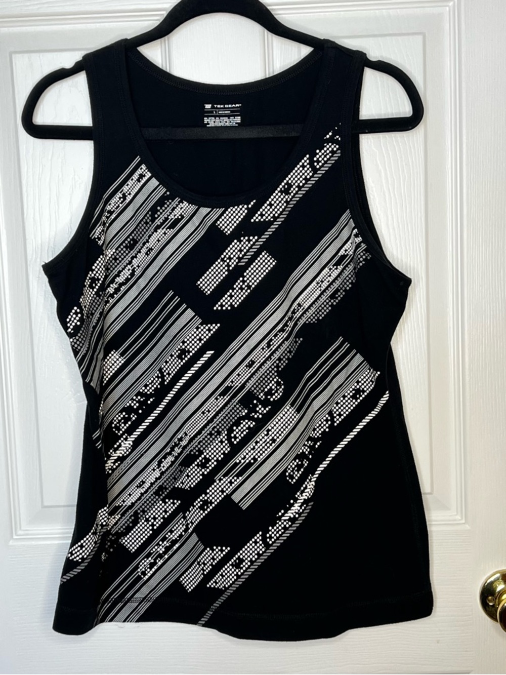 Tek Gear Black Graphic Athletic Tank Top Large Workout Athleisure